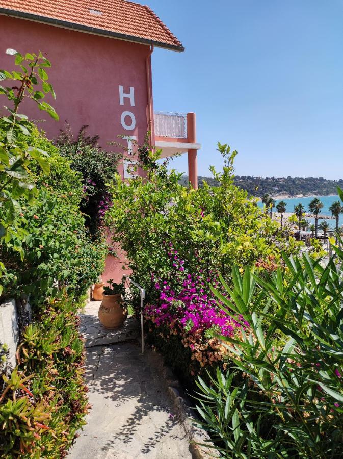 Les Galets Hotel Et B&B Bandol Bagian luar foto