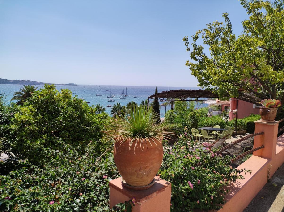 Les Galets Hotel Et B&B Bandol Bagian luar foto