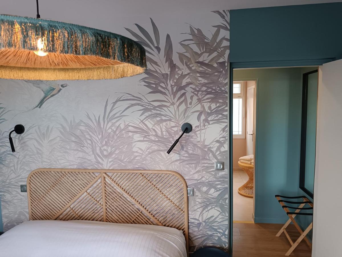 Les Galets Hotel Et B&B Bandol Bagian luar foto
