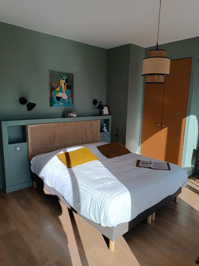 Les Galets Hotel Et B&B Bandol Bagian luar foto