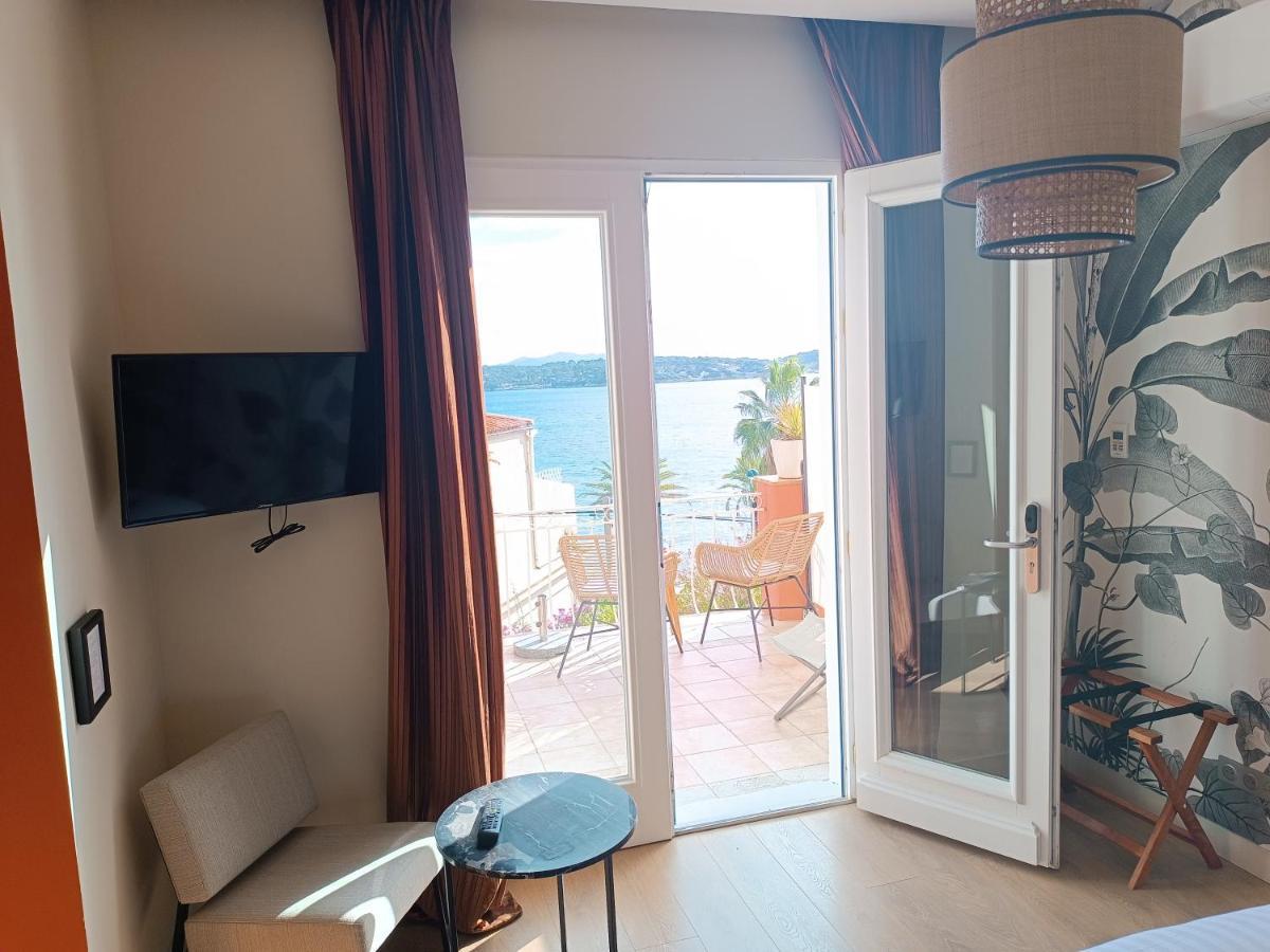 Les Galets Hotel Et B&B Bandol Bagian luar foto