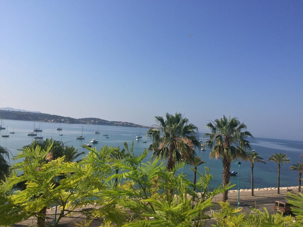 Les Galets Hotel Et B&B Bandol Bagian luar foto
