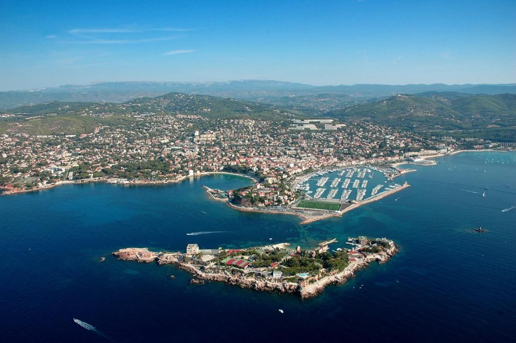 Les Galets Hotel Et B&B Bandol Bagian luar foto